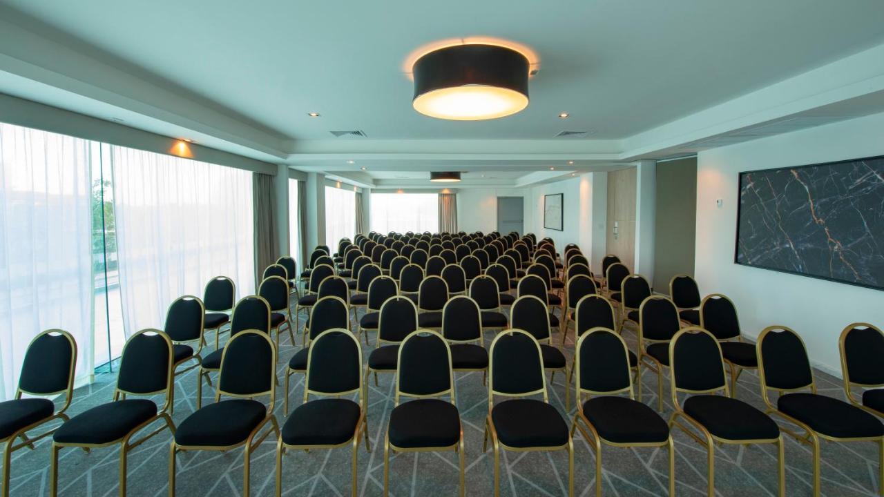 Holiday Inn & Suites - Merida La Isla By Ihg Kültér fotó